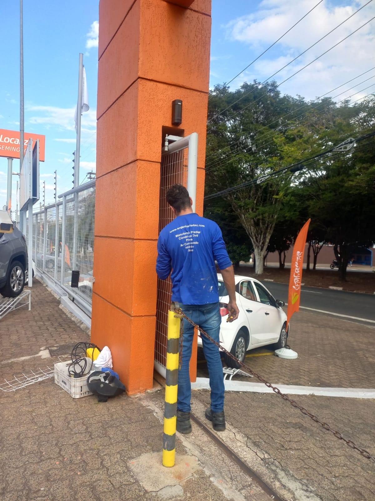 Instalação de cerca e estrutura metálica