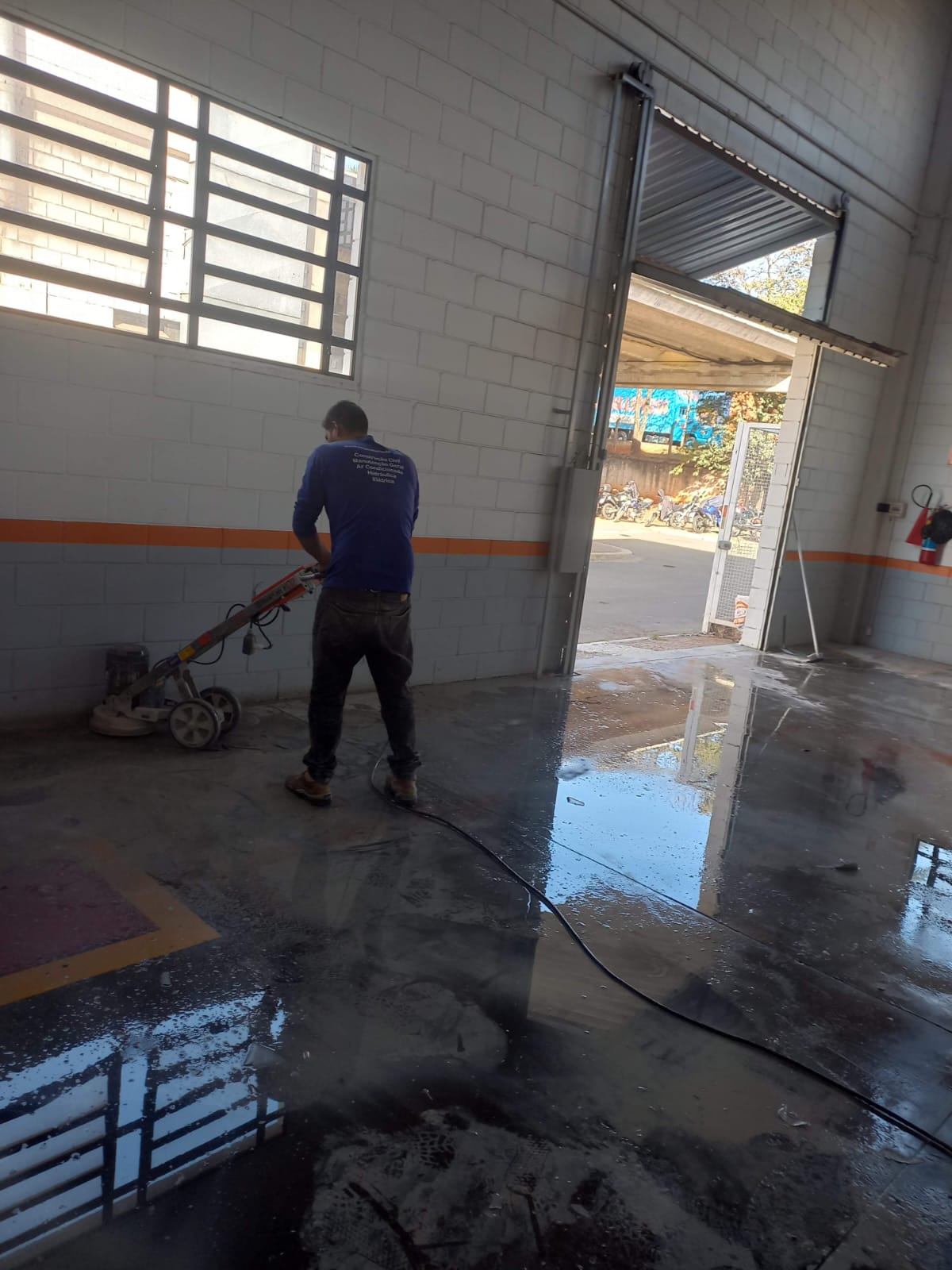 Preparação de piso — politriz